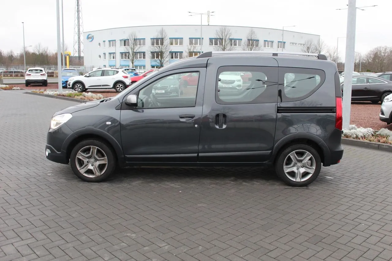 Dacia Dokker 1.3 TCe 130 Stepway Navi...  Image 8